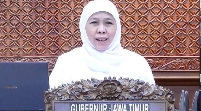 Gubernu Jawa Timur Khofifah Indar Parawansa dalam Muswil DPW LDII Jawa Timur yang dilaksanakan daring, Sabtu (29/8). Foto: LINES