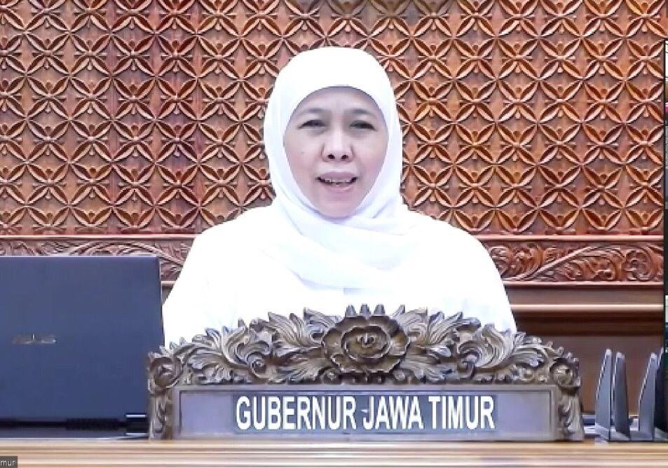 Gubernur Jawa Timur Khofifah Indar Parawansa dalam Muswil DPW LDII Jawa Timur yang dilaksanakan daring, Sabtu (29/8). Foto: LINES