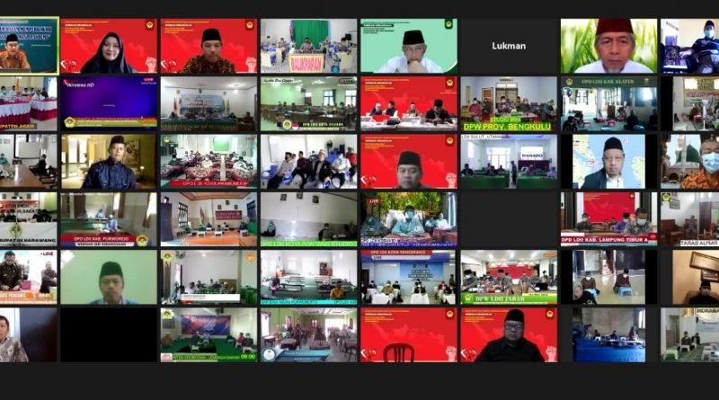 Webinar Peran Ormas Islam dalam Memperkokoh Nilai-nilai Kebangsaan oleh DPP LDII lewat daring Zoom Meeting, Sabtu (20/2). Foto: tangkapan layar