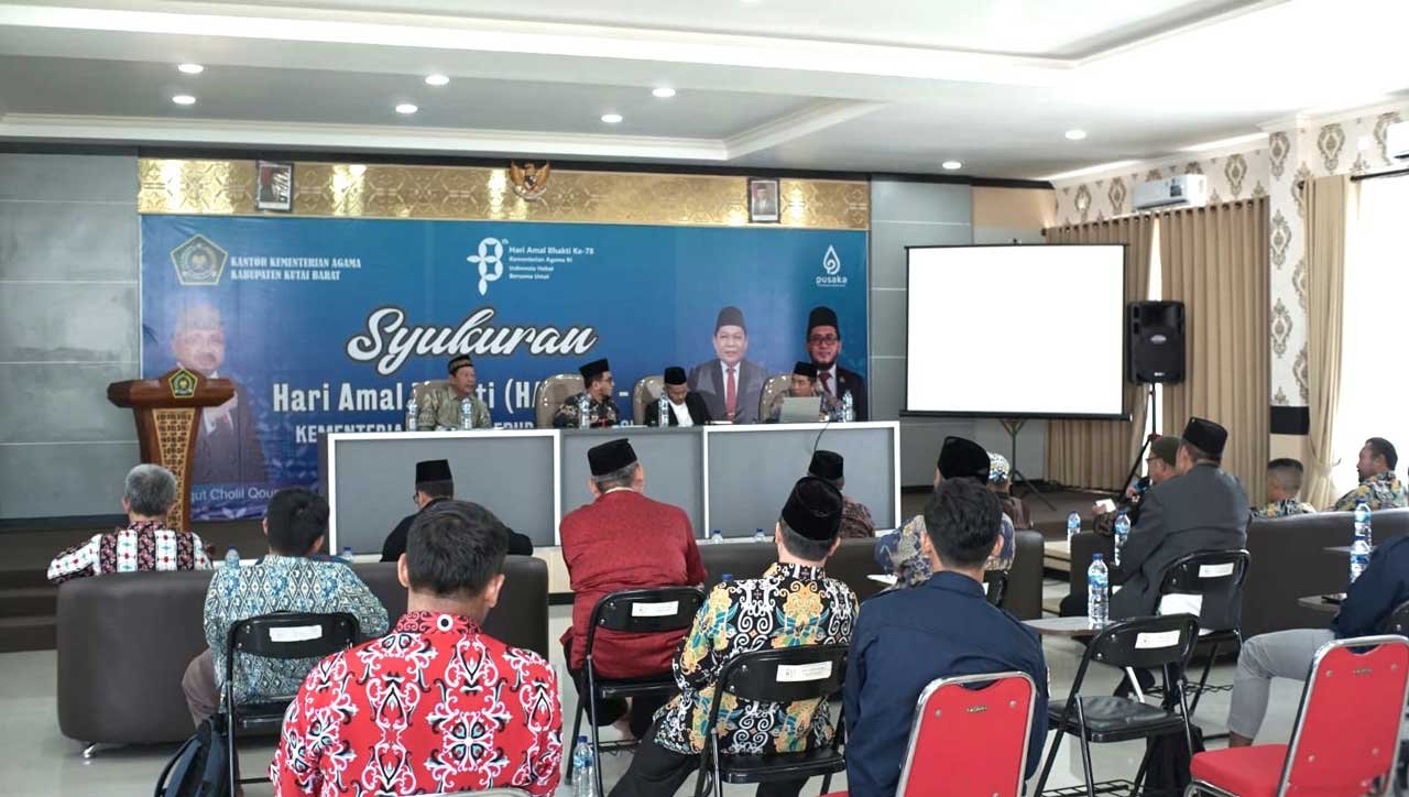 Musyawarah penentuan kadar zakat fitrah dan fidyah tahun 2024 Kantor Kemenag Kutai Barat, Kaltim, Kamis (29/2). Foto: Hamzah/LINES