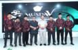 Wabup Kutim Mahyunadi (keempat kanan) bersama ketua LDII hasil Musda V Theo (keempat kiri) bersama KH Muflikun, Imam S Lutfi, Katwadi, dan para pengurus DPW LDII Kaltim.