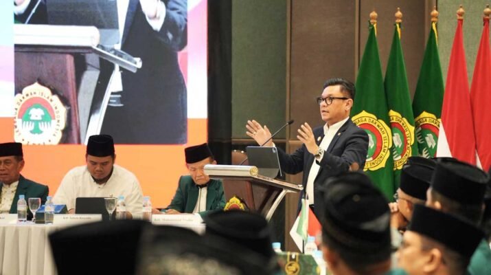 Gubernur Lembaga Ketahanan Nasional (Lemhannas) RI, TB. Ace Hasan Syadzily, menjadi pembicara utama dalam Sekolah Virtual Kebangsaan (SVK) yang diselenggarakan oleh DPP LDII di Minhajurosyidin, Jakarta, pada Sabtu (23/8/2025). Foto: LINES