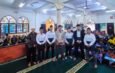 Penyuluh Agama Islam Kantor Kementerian Agama PPU, Rasman, bersama pengurus LDII PPU dan muda-mudi para generasi penerus. Foto: LINES