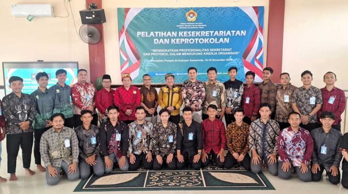 Sekitar 100 peserta dan undangan dari 9 DPD LDII kabupaten/kota se-Kalimantan Timur antusias mengikuti jalannya acara. Foto: LINES